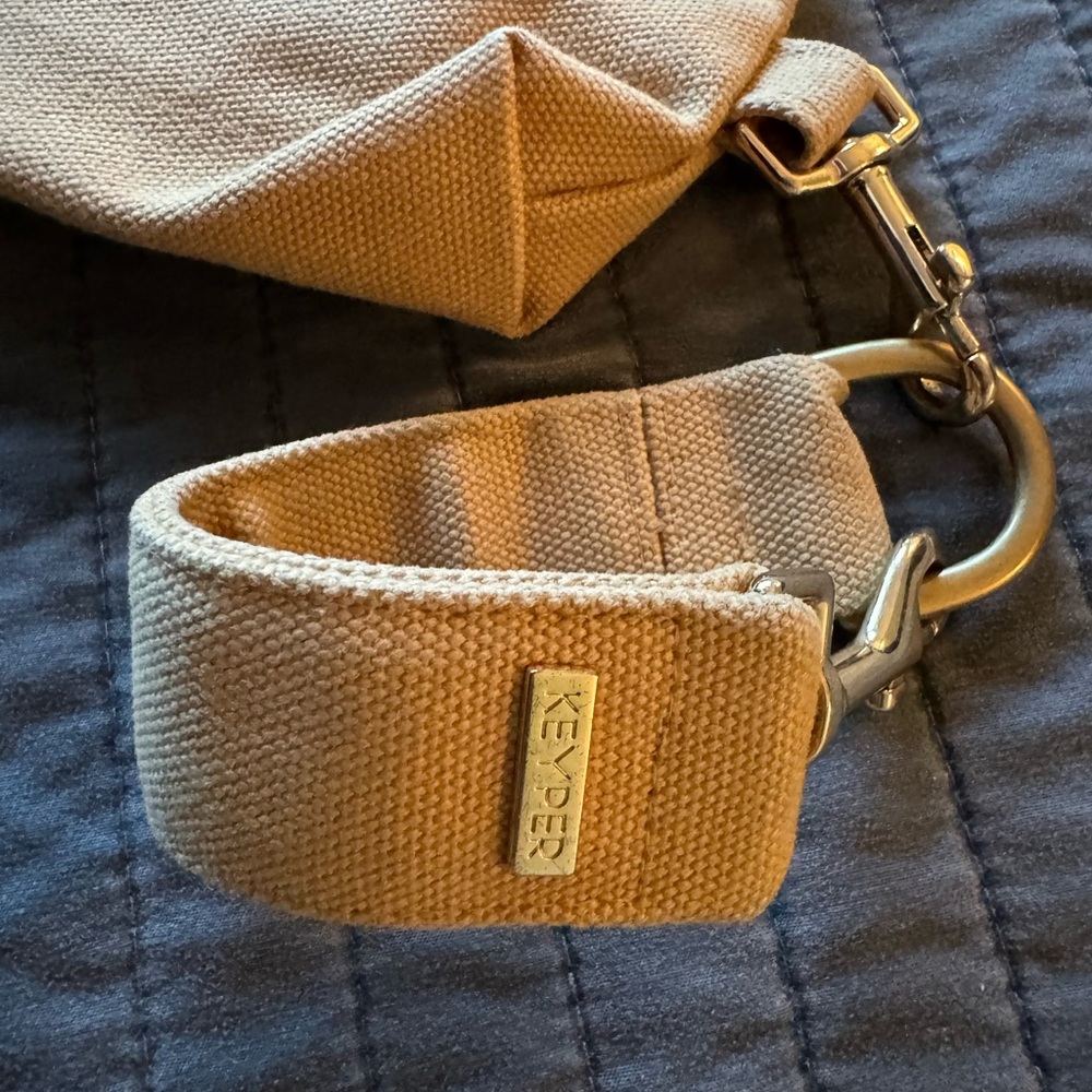 KeyPer Wristlet